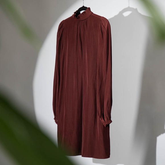 Aritzia Wilfred | Garlyn High-Neck Dress in Green XS - Picture 3 of 12